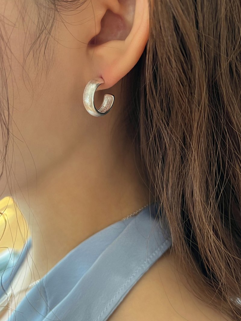 Fade earring (silver)
