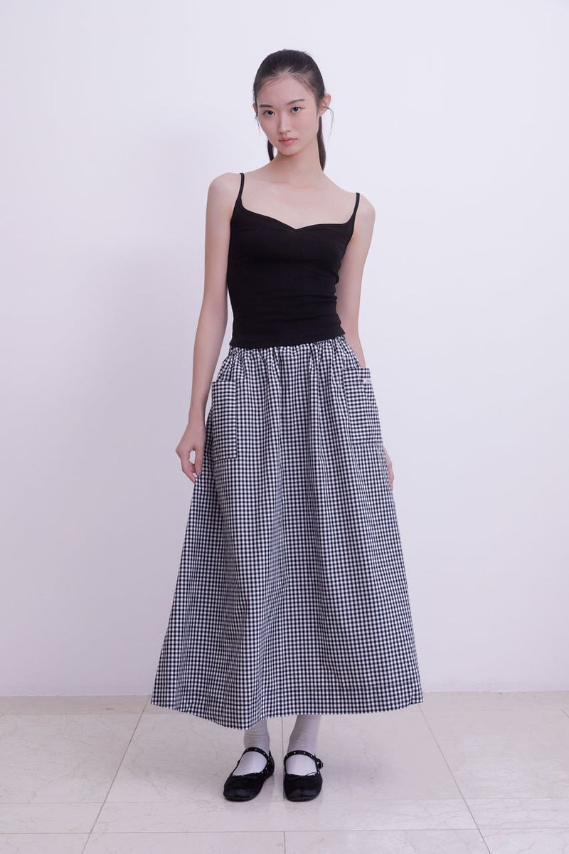 Sweet heart neck Camisole (BLACK)