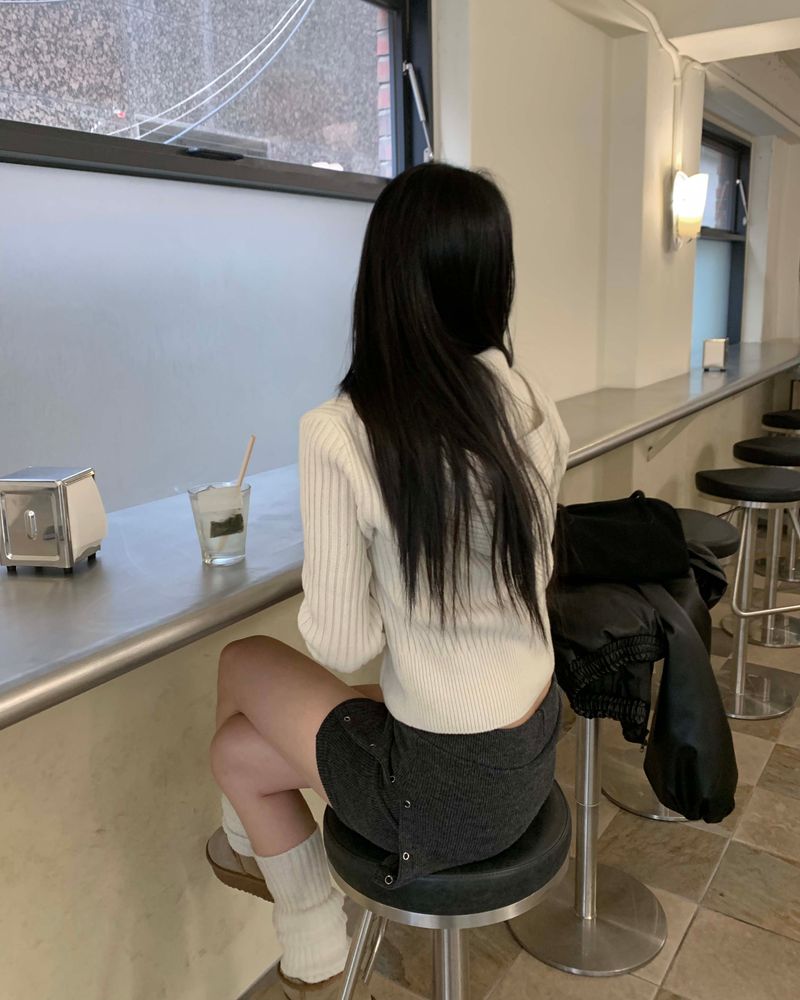 Knit snap skirt pants