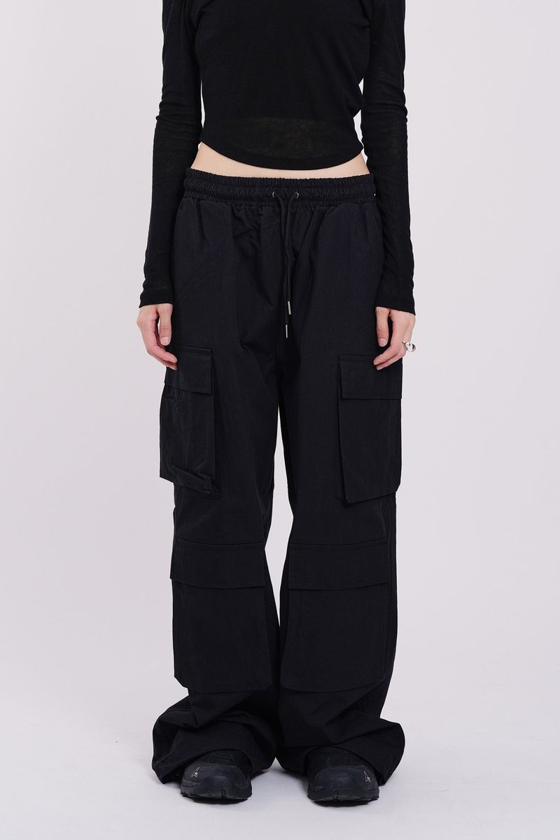 Raucohouse（ラウコハウス）の「Pixel wide cargo banding pants（Pants）」