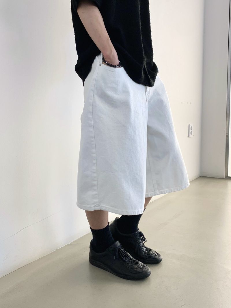 Suzuka White Bermuda Denim Pants