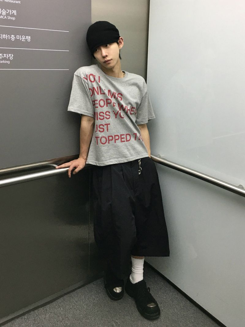 Trying Lettering Crop Short Sleeve T-shirt 4C