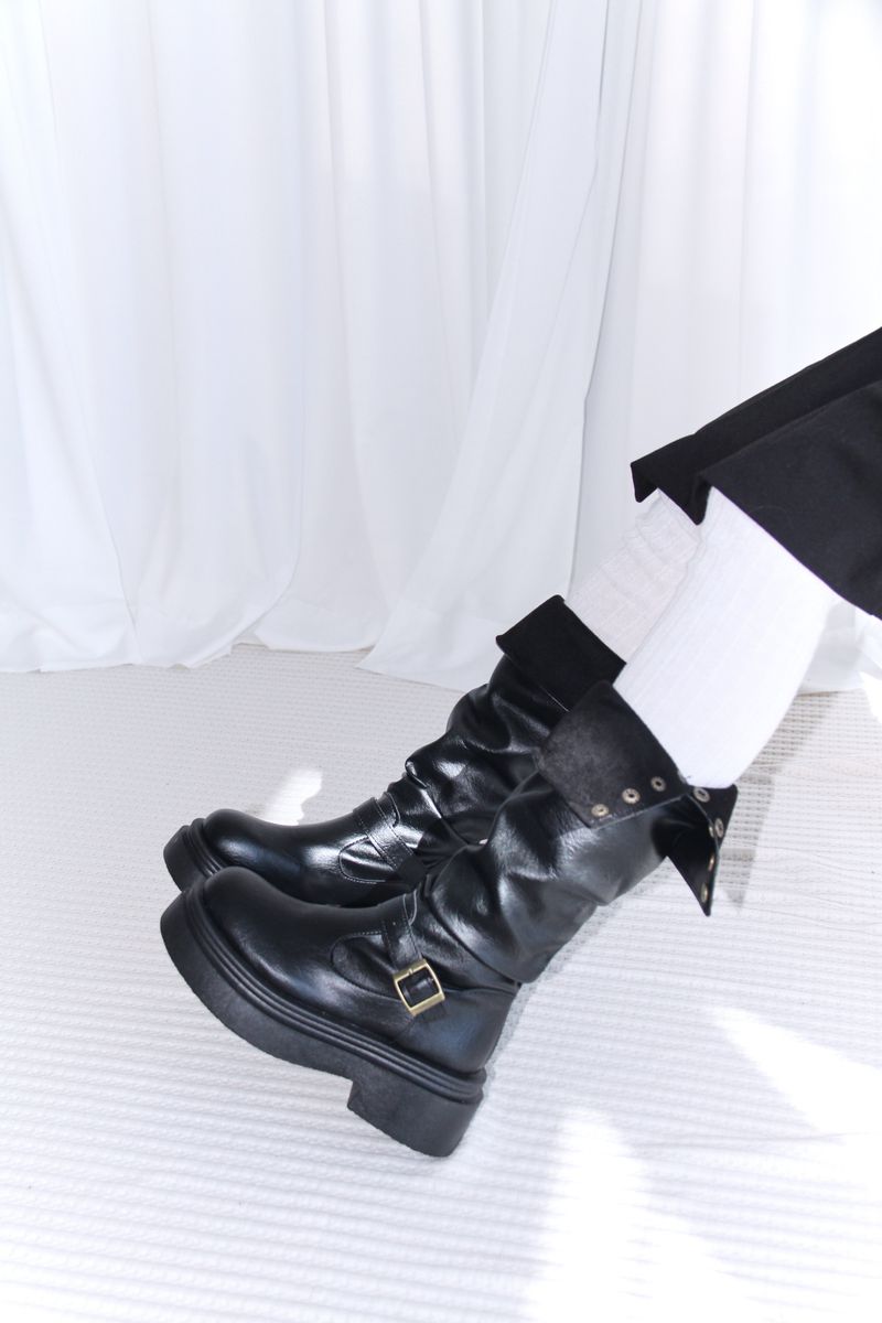 Buckle Leather Half Middle Boots