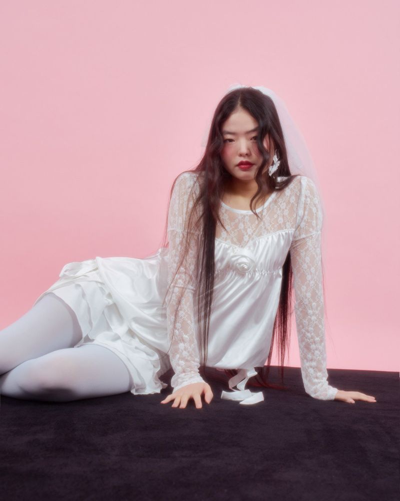 CORSAGE PUFF BLOUSE [IVORY]