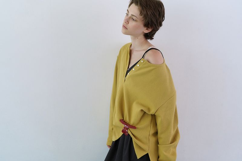 Waffle button t-shirt_mustard