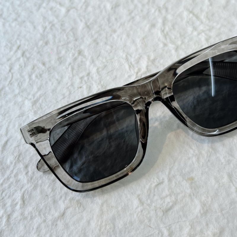 Bold Frame Sunglasses