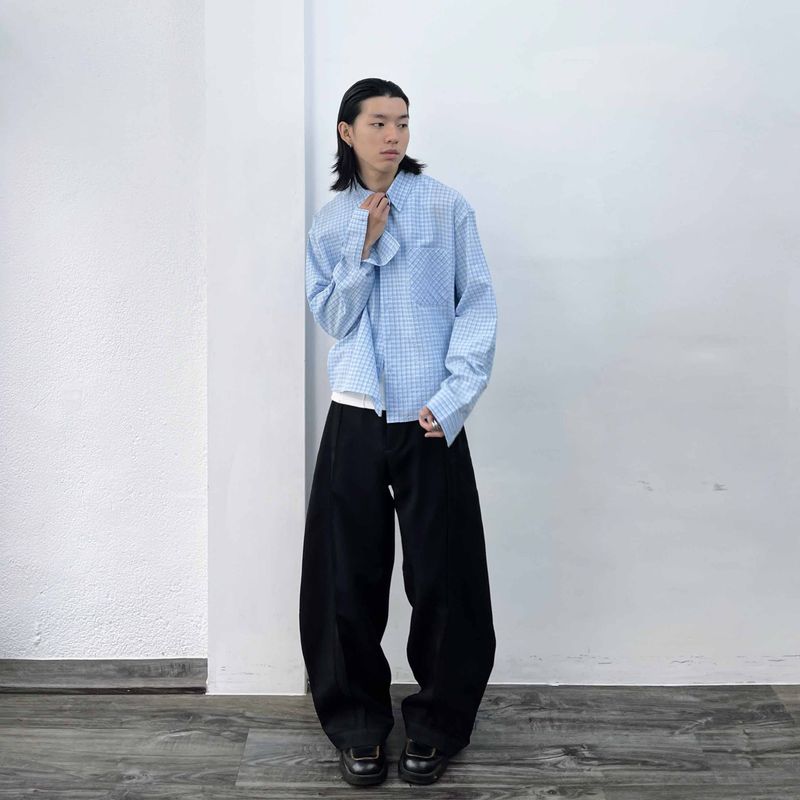 Minimalist Wide Straight-hem Shirt