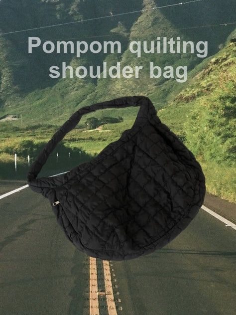 Arco iris(アルコイリス)の「Pompom quilting shoulder bag (Bags)」