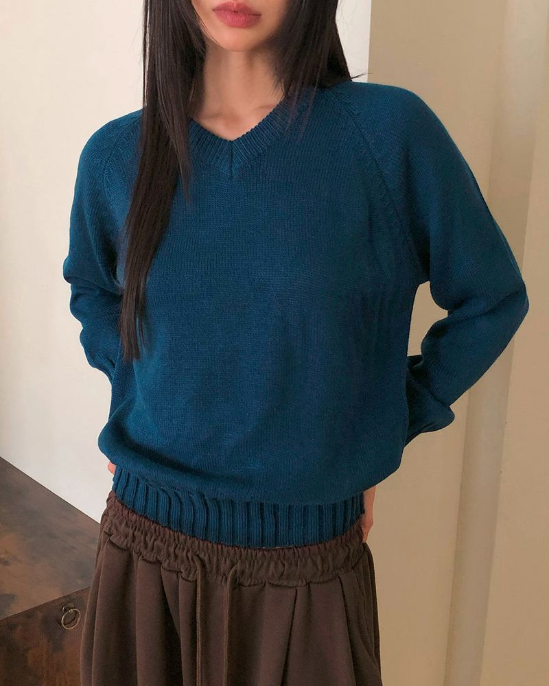 Shus Basic V-neck Loose Fit Long Sleeve Knit