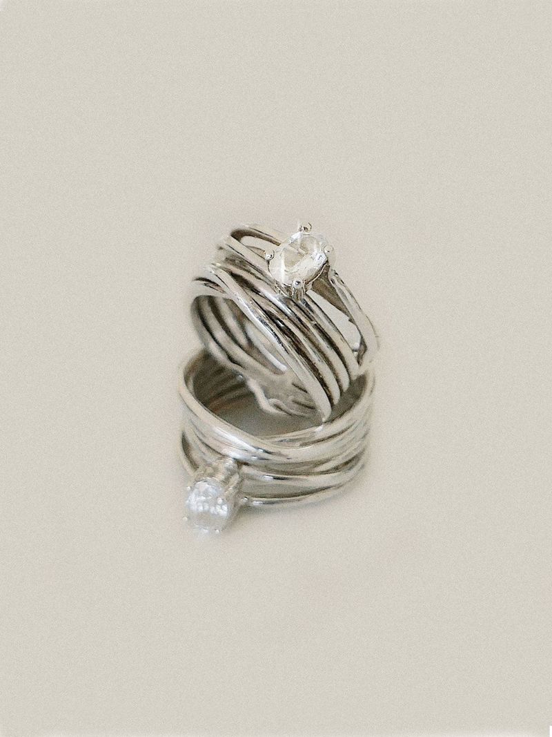 partez（パルテ）の「Sunset White Tangled Ring（Accessories）」
