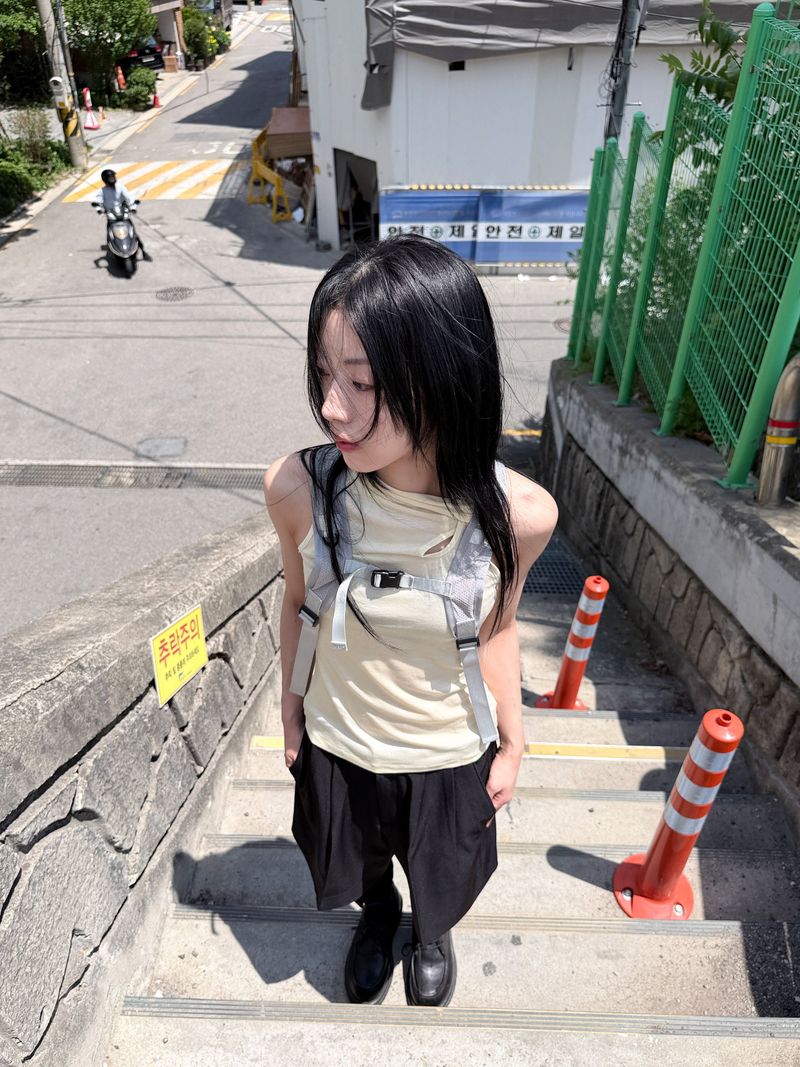  SHOULDER HOLE SLEEVELESS