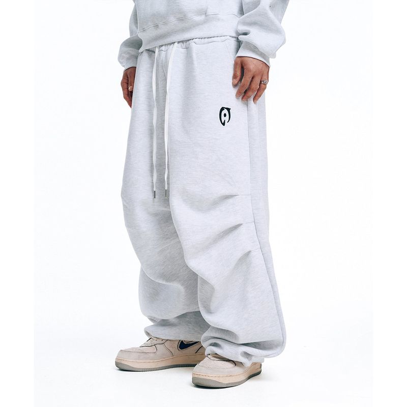 EASY NO EASY(イージーノーイージー)の「Parachute Hard Sweat Pants - Light Grey(Pants)」