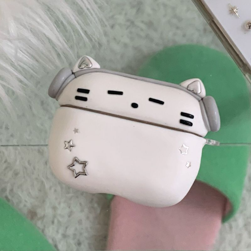 【MADE】 White Cat AirPods