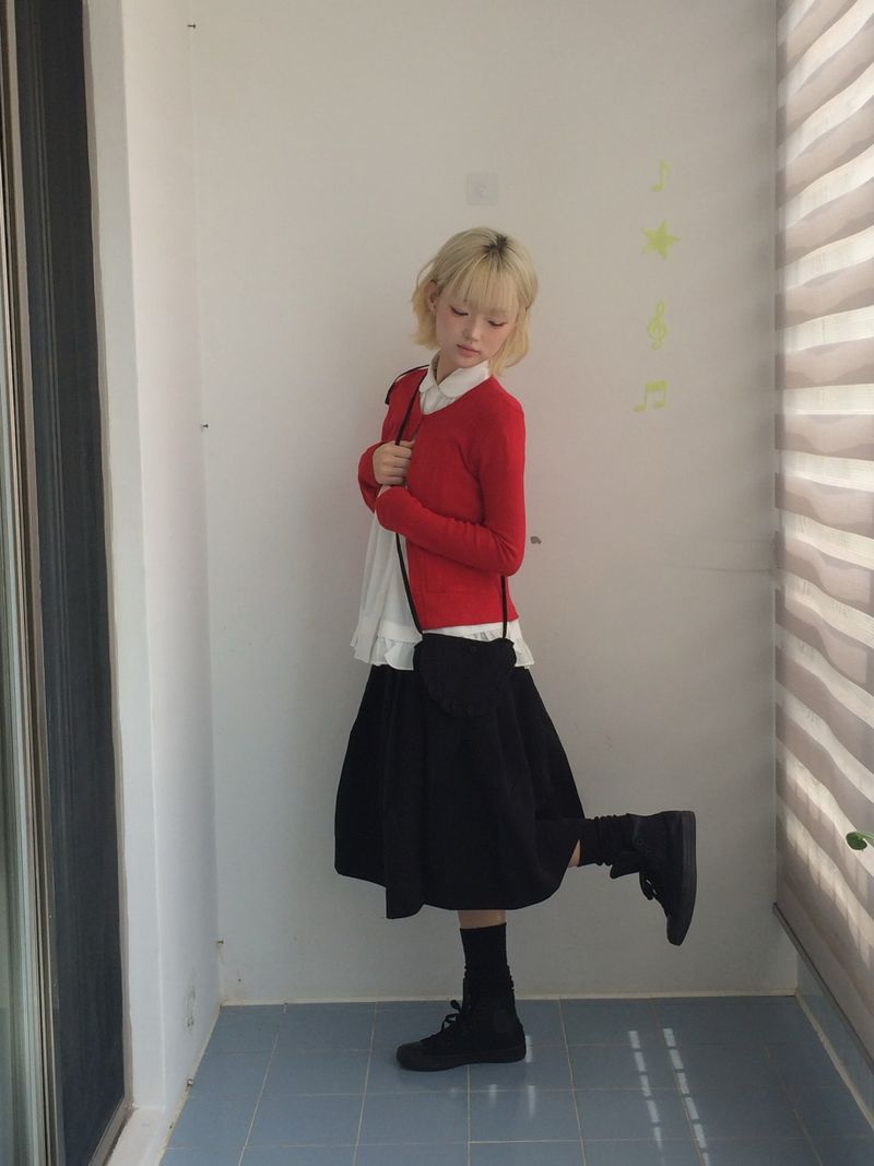 Powder pleats and pouch skirts
