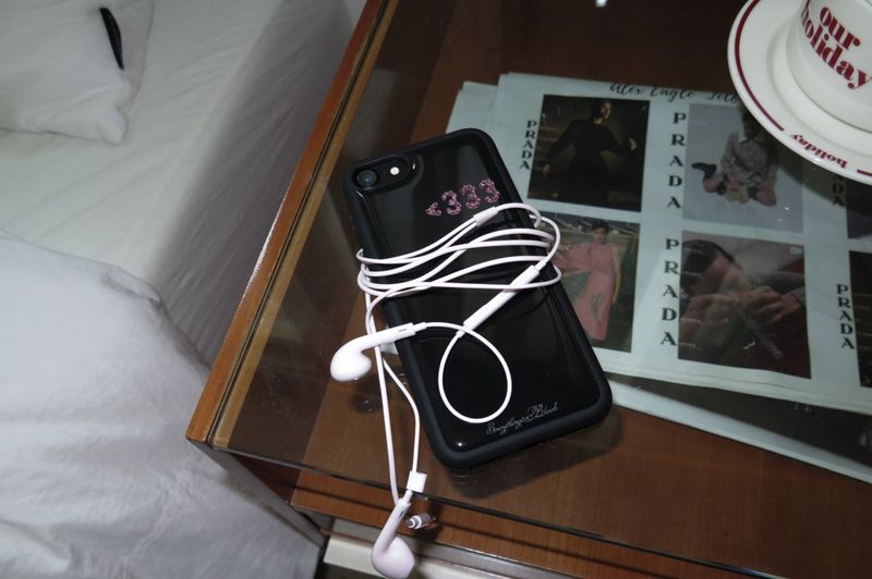 3verythingizblack（エブリティンイズブラック）の「ピントストーンエポキシバンパーケース [<333]（スマホグッズ/小物）」