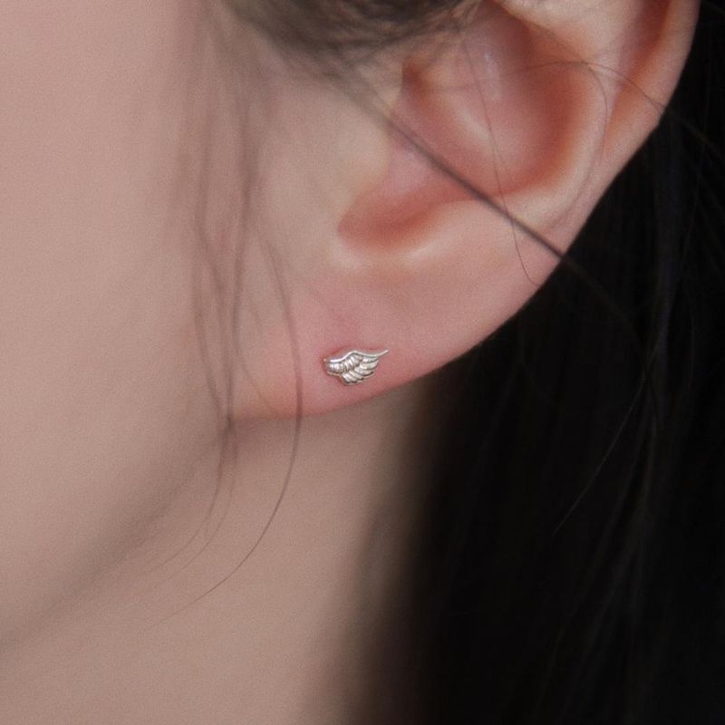 ccnmade（チェチャンナムメイド）の「[CCNMADE] シルバーウィングイヤリング（アクセサリー）」