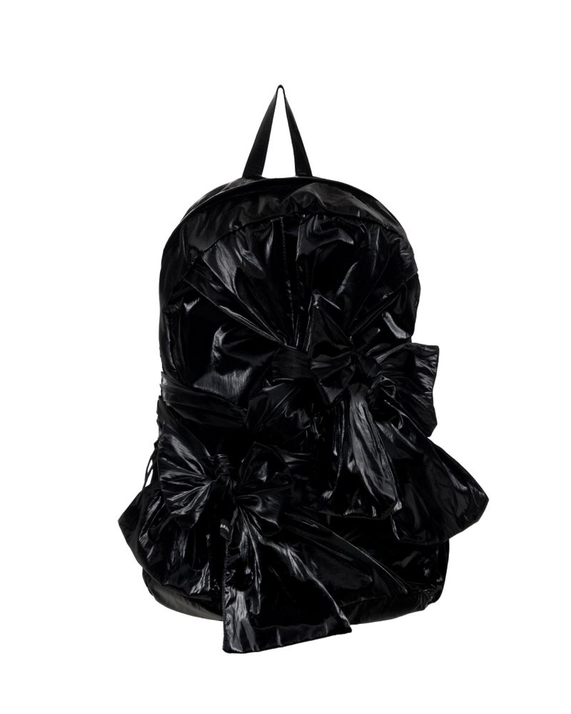 IUGAMAKARAS（イウガマカラス）の「Knotted Backpack (Glossy-Black)（Bags）」