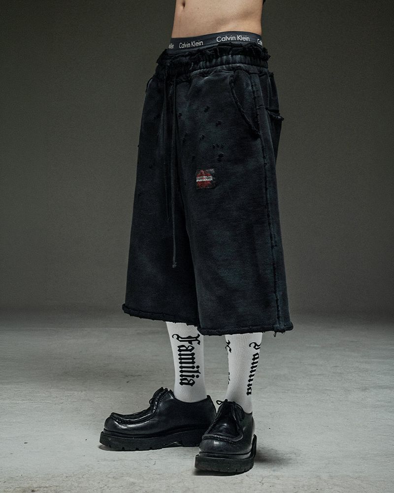 Washed destroyed bermuda P dusty black