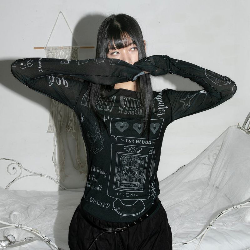 Computer Angel Print Top - BLACK