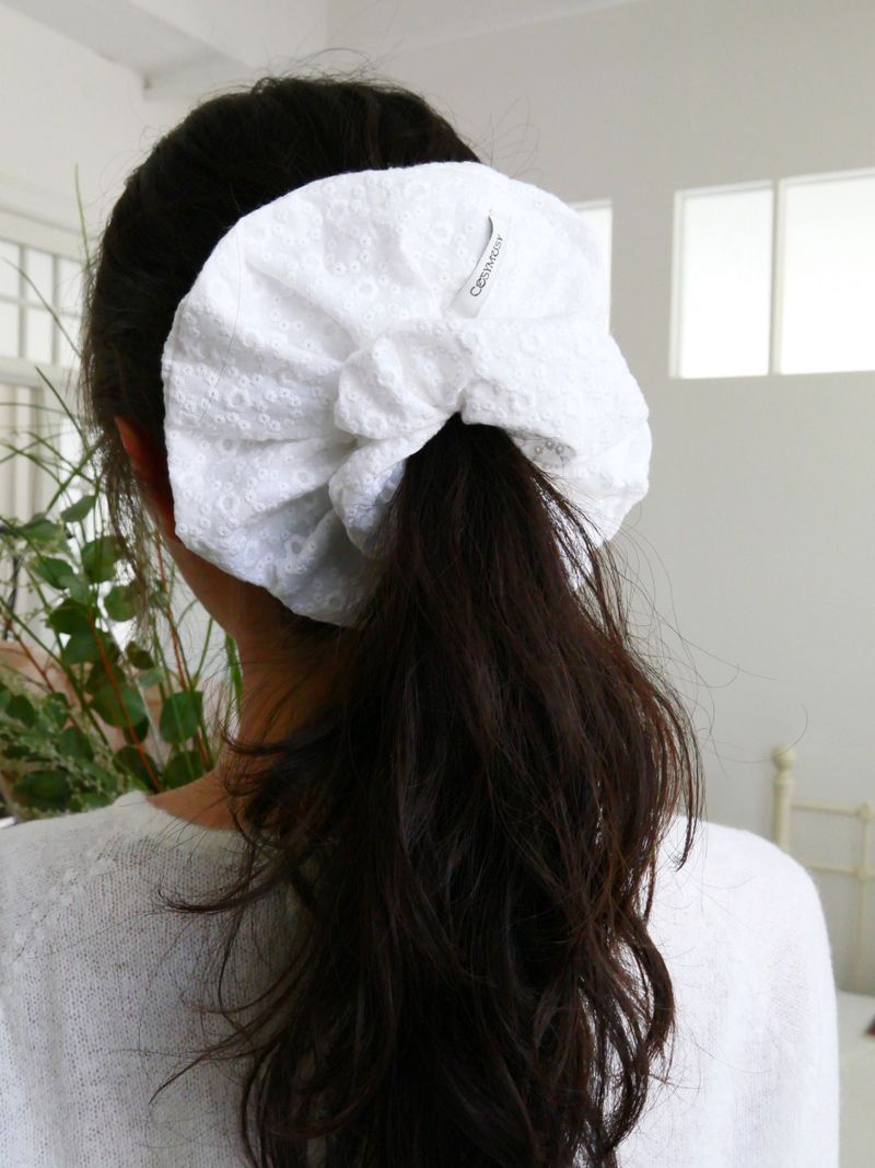Cosymosy ‘Mist Flower’ Scrunchie