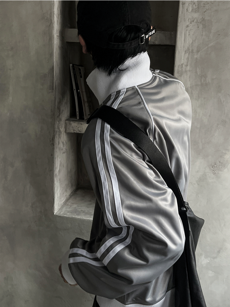 black down line sporty jersey