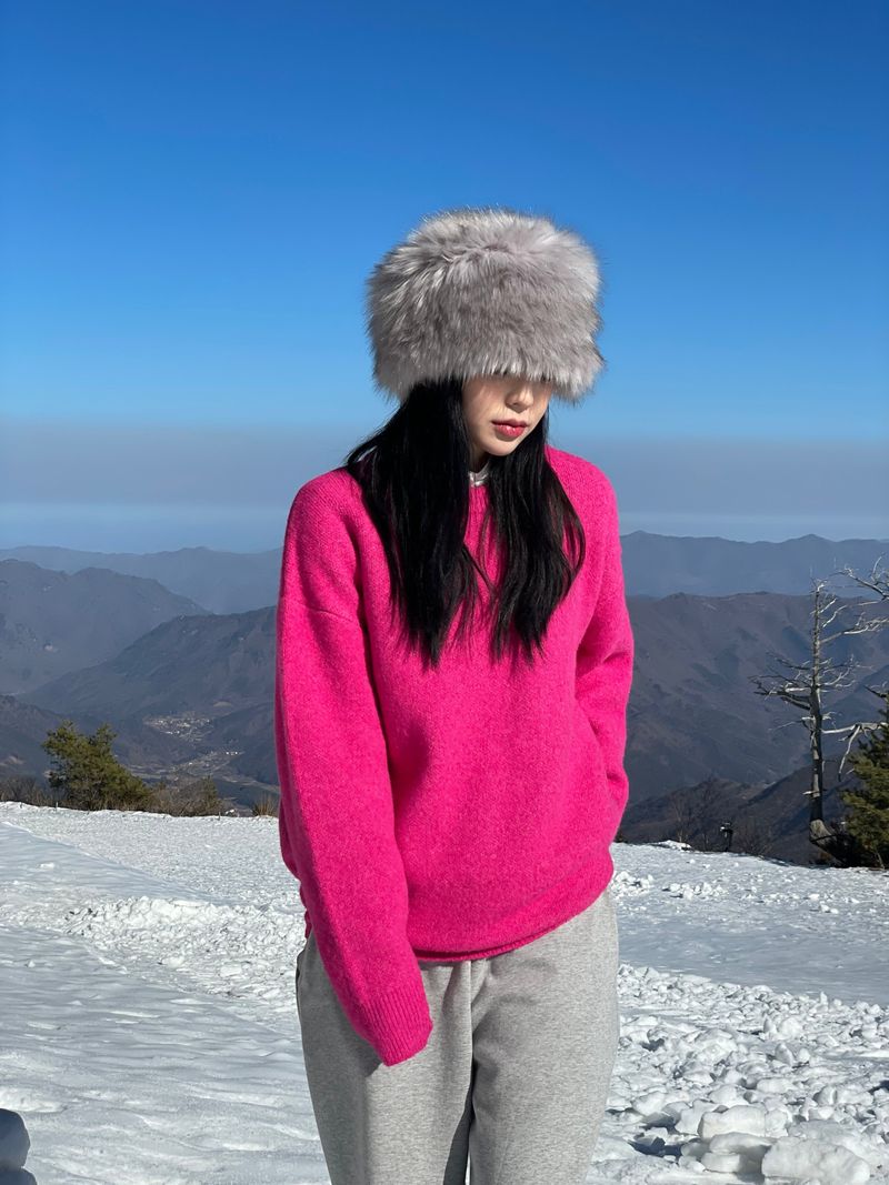 Polar fur hat