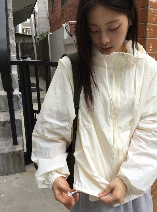 Royuni Hood Windbreaker Jumper