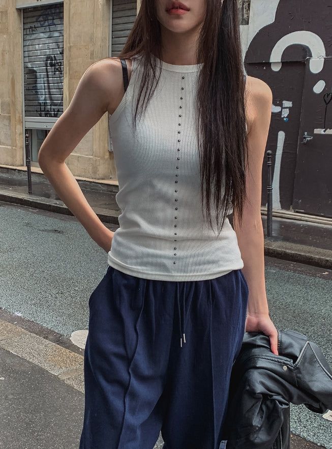 Front stud ribbed sleeveless