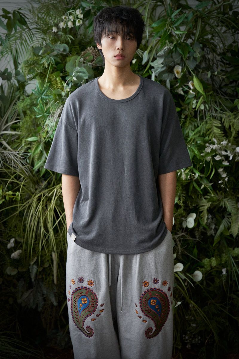ESSENTIAL PLEAT U-NECK 1/2 TEE (Charcoal)