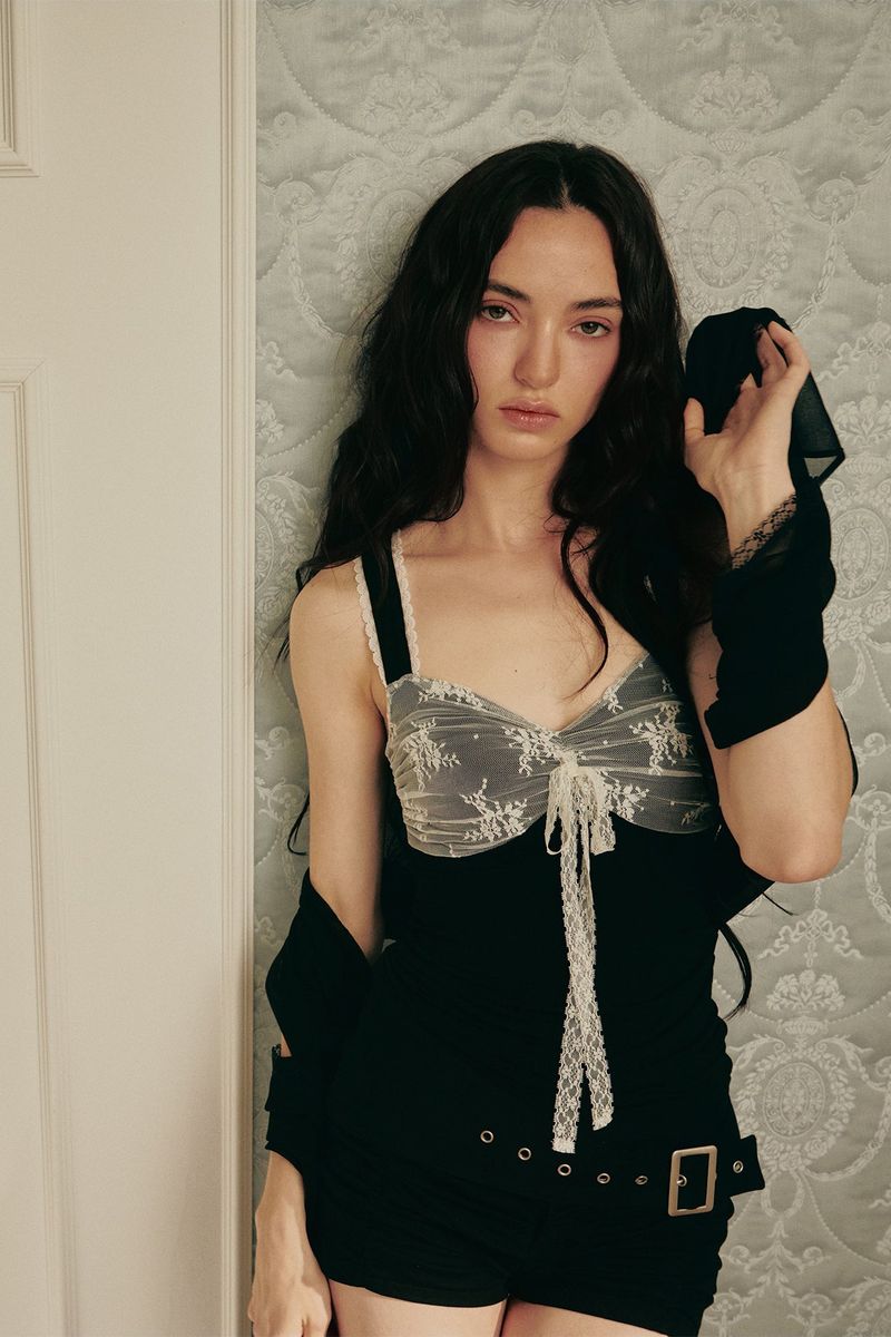 ANEMONE TOP black