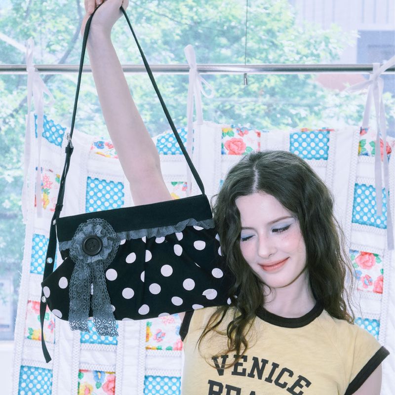 cozing（コジング）の「Sweet dumpling bag_black（Bags）」