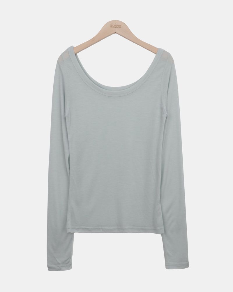 Biljeun Deep U-Neck Long-Sleeve T-Shirt