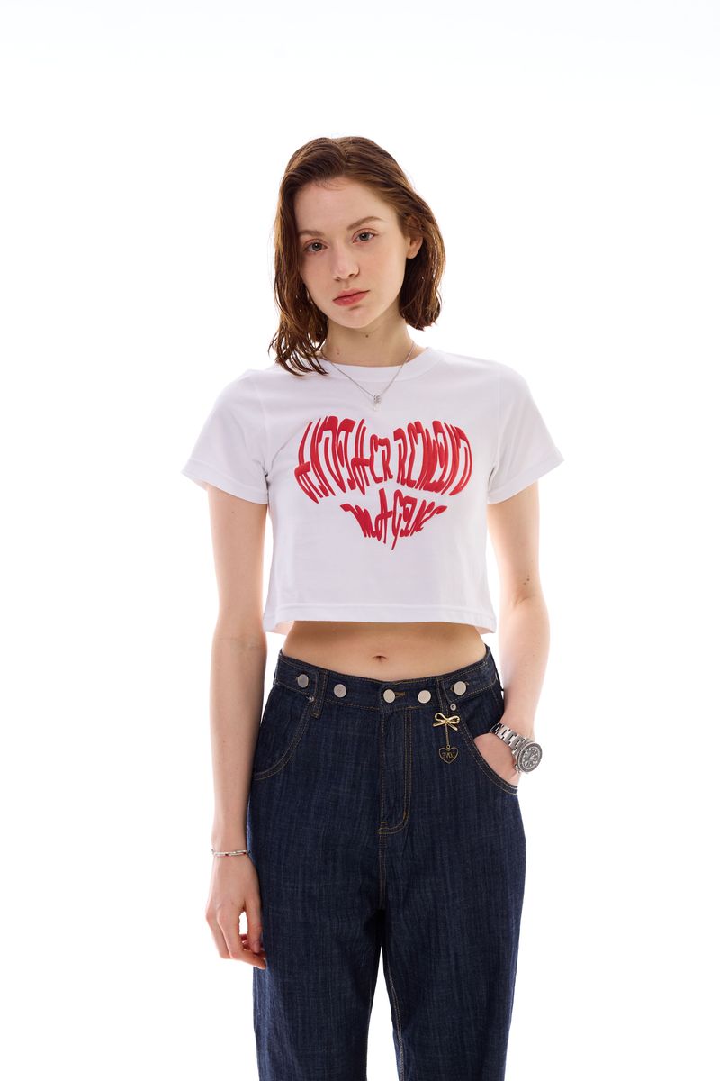 HEART SLOGAN CROP T-SHIRT / RED