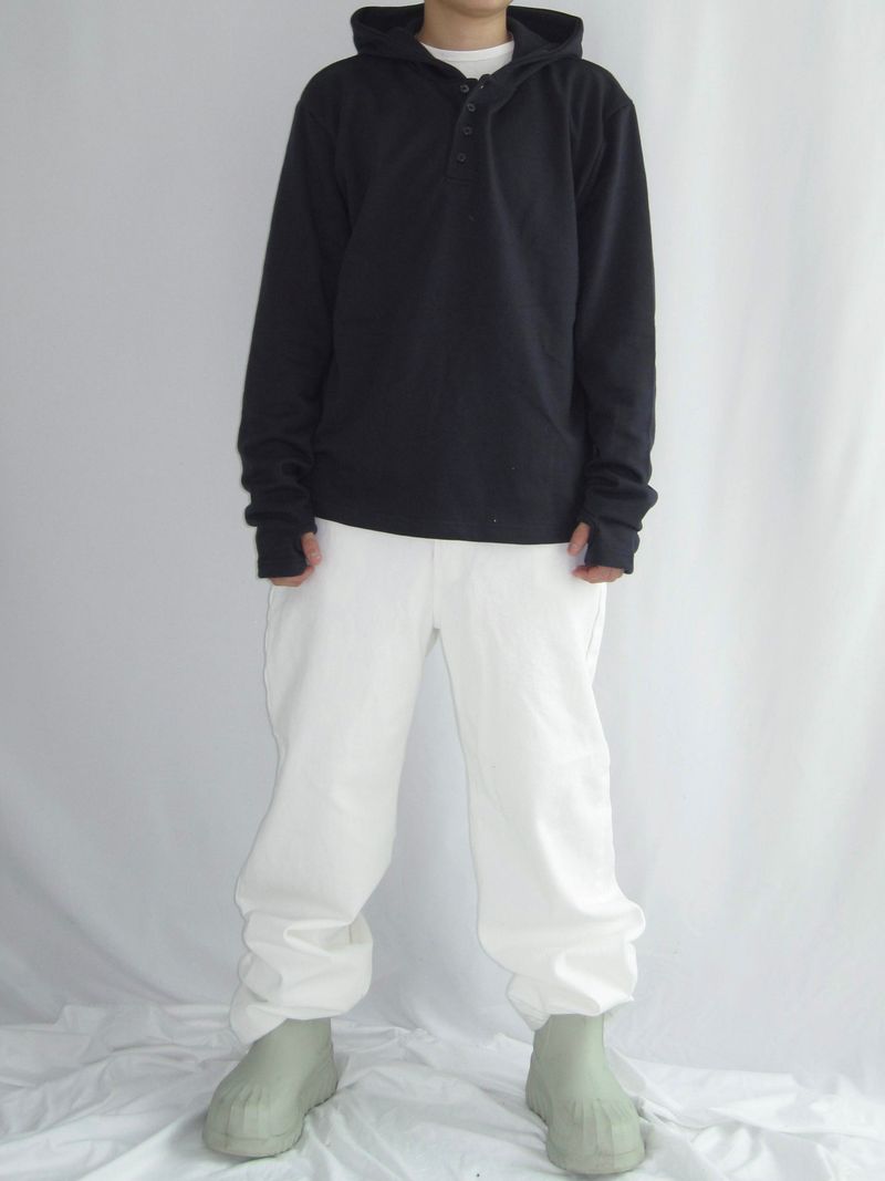 Hand Warmer Henley Neck Hoodie (4c)