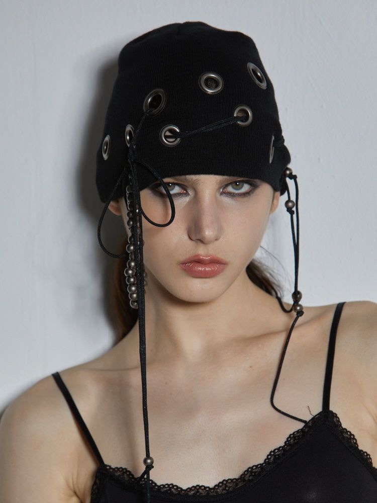 EYELET BEANIE