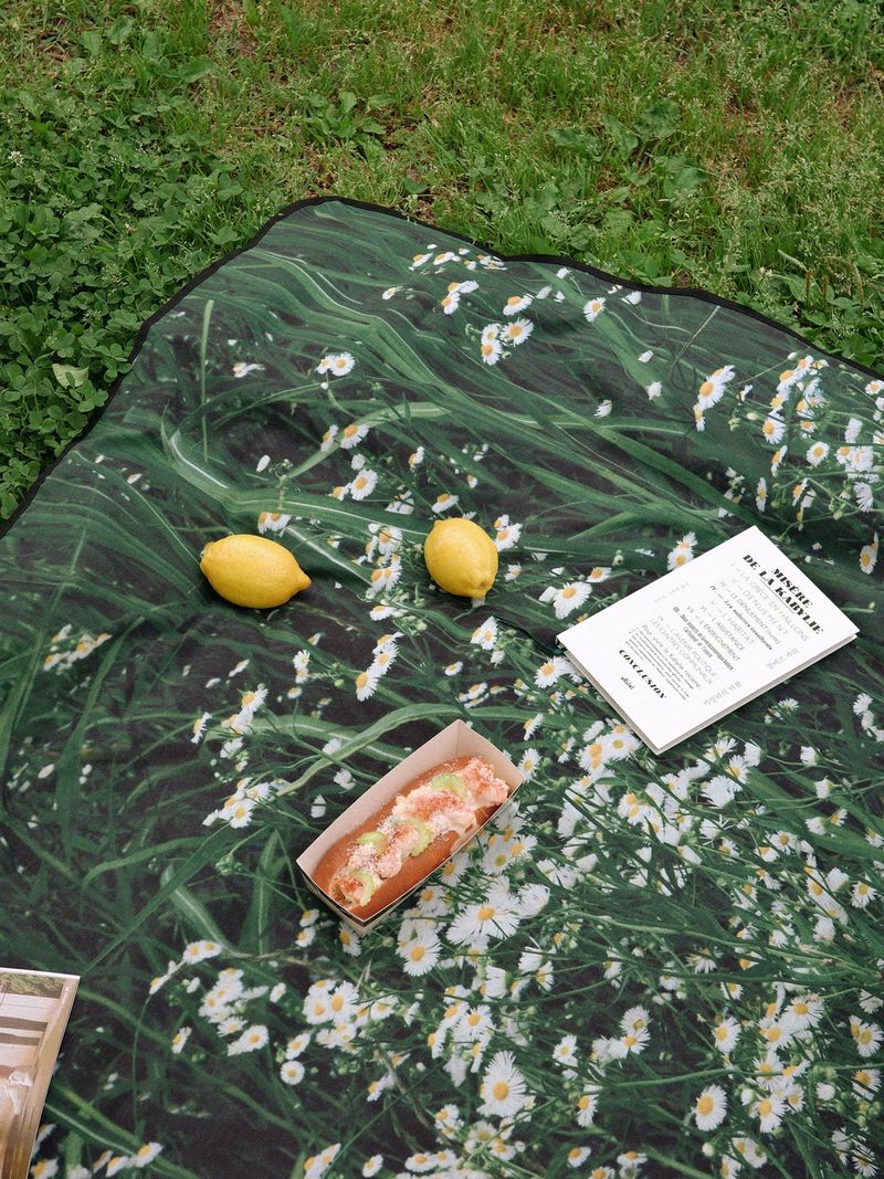 green bloom picnic mat