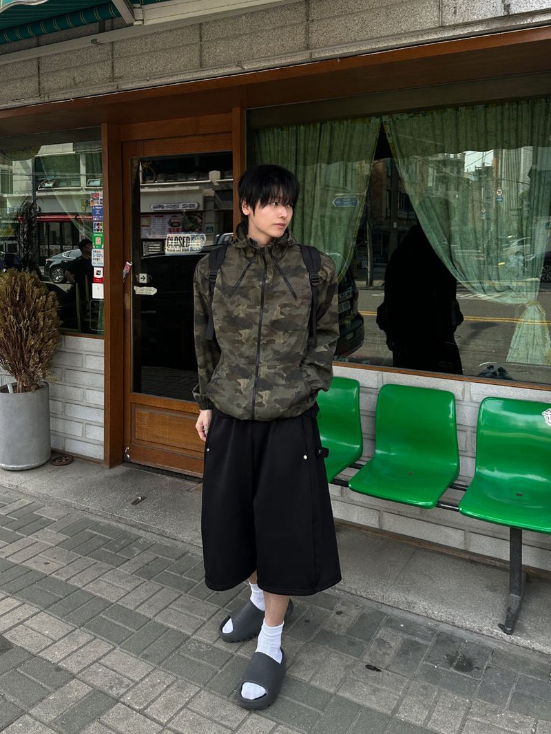 Veron Camo Hood Windbreaker