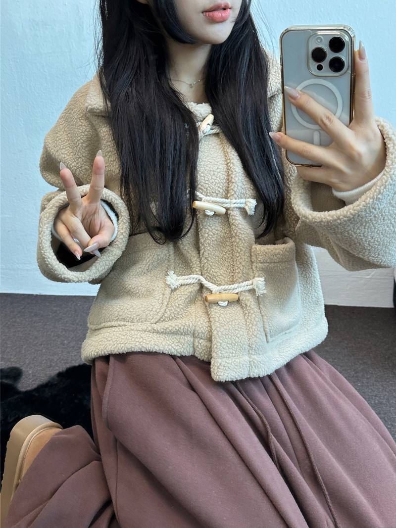 SHEEP FUR SEMI CROPPED TTEOKBOKKI COAT 🤎🤍🧸4COLOR