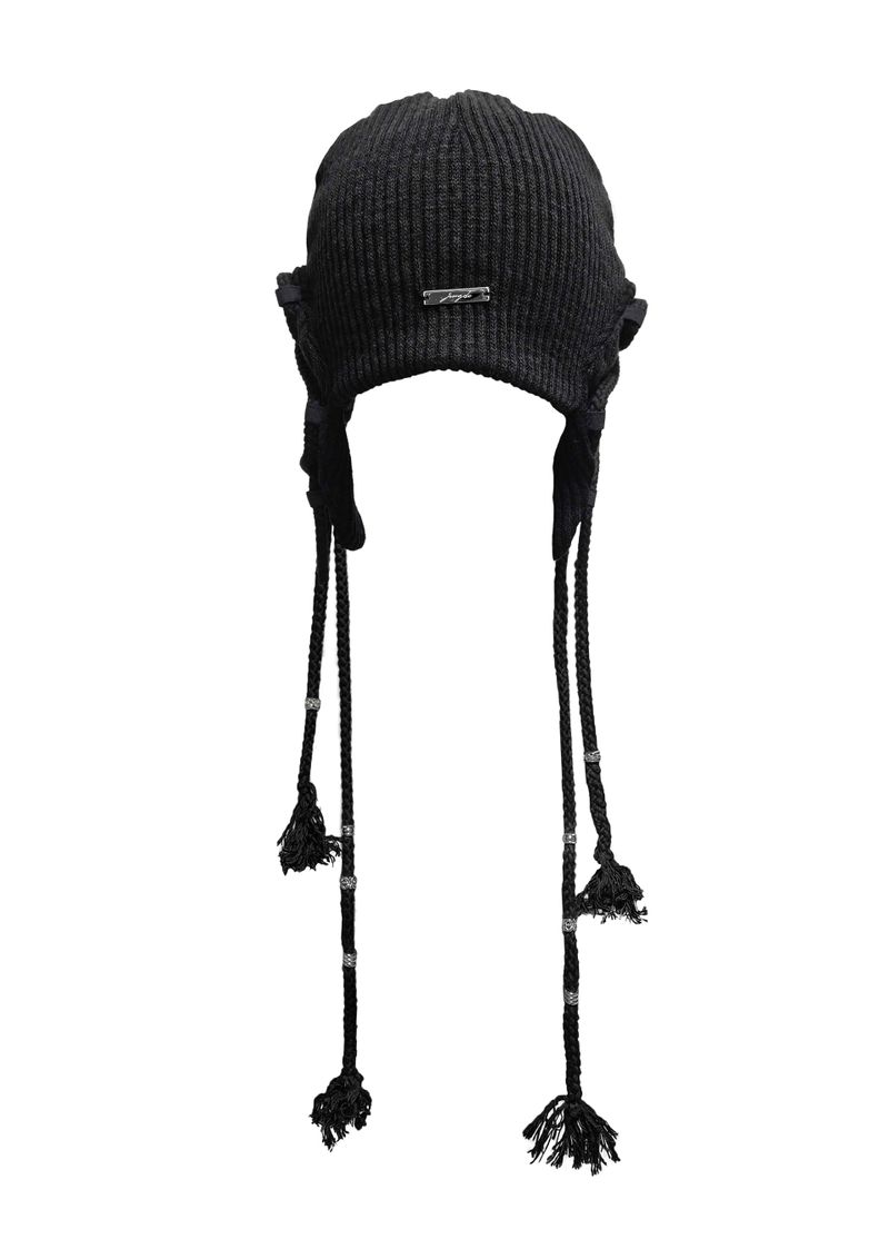 EARFLAP DRAG BEANIE . BLACK