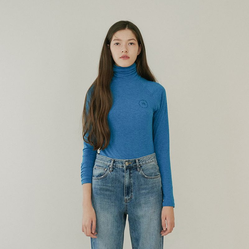 TURTLE NECK TOP (BLUE)