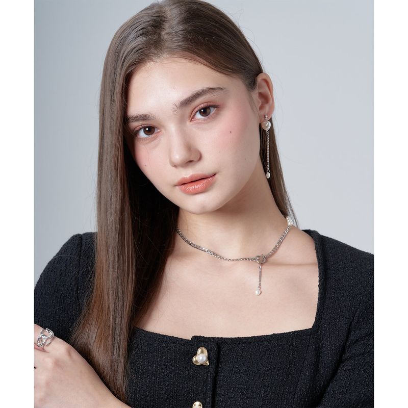 WHITE HEART DROP EARRING