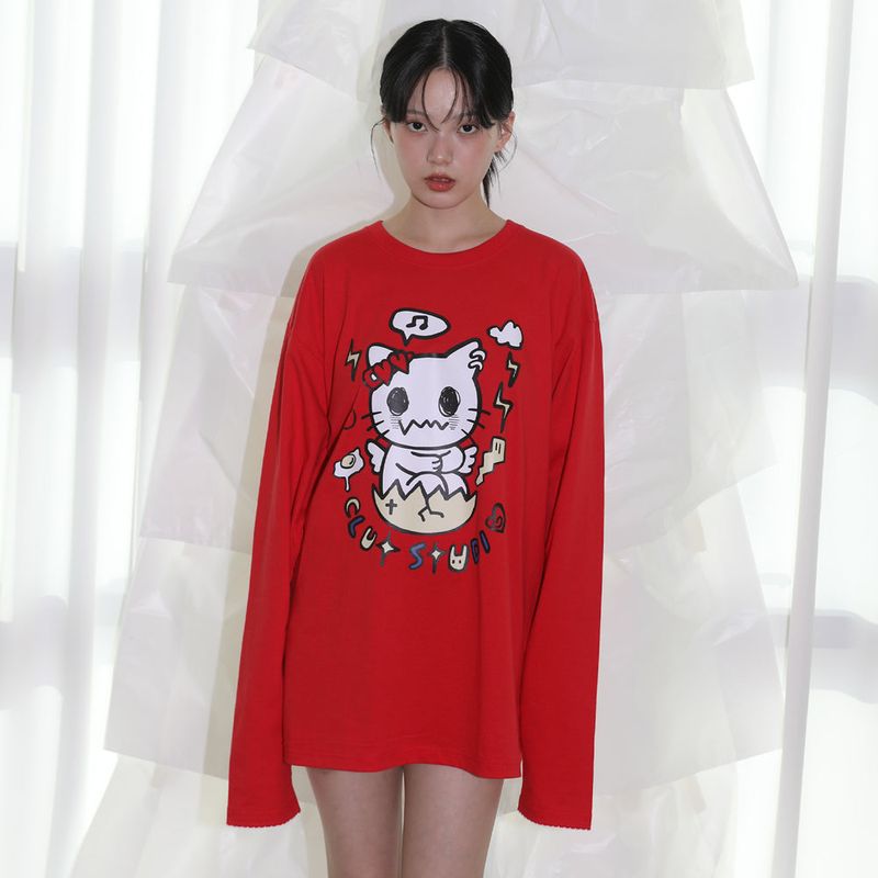 CLUT STUDIO(クラットスタジオ)の「Confused Cat T-shirt - RED(Tops)」
