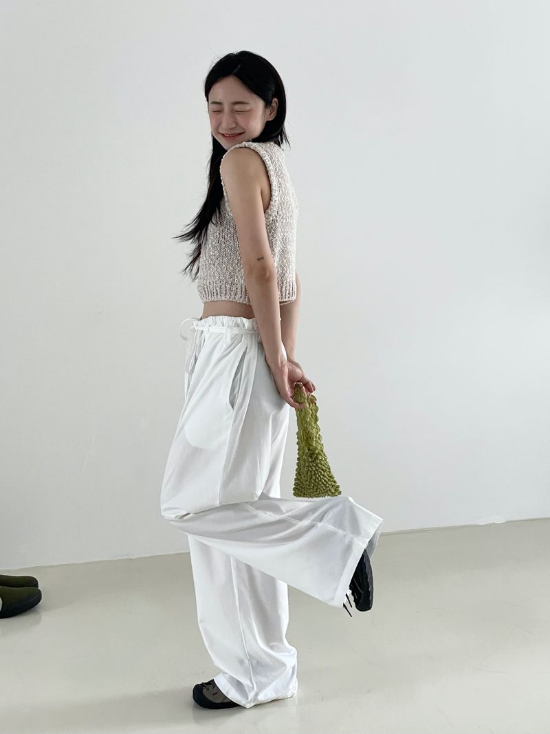 French mix crop knit vest