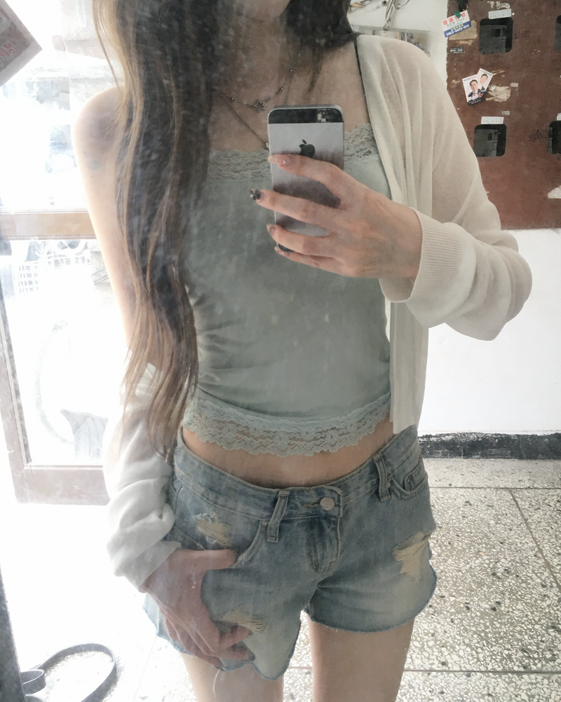Pastel lace sleeveless