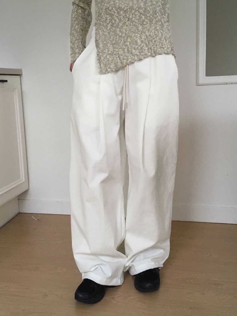 WONDER WONDER（ワンダーワンダー）の「Zed pintucked balloon cotton two-way jogger cargo pants（Pants）」