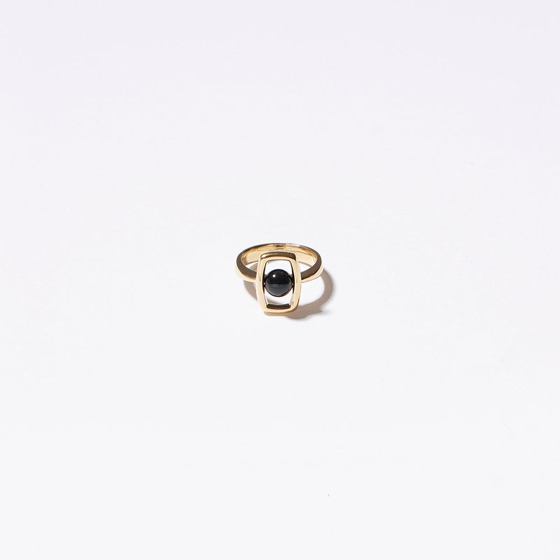 BONAFIDE JEWELRY(ボナファイドジュエリー)の「Rectangle UFO Onyx Ring (Gold)(Accessories)」
