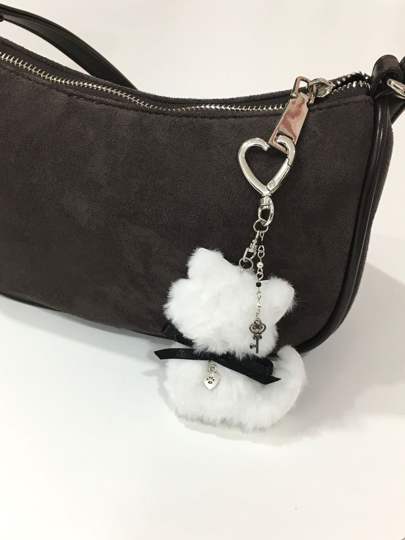 fluffy cat keyring