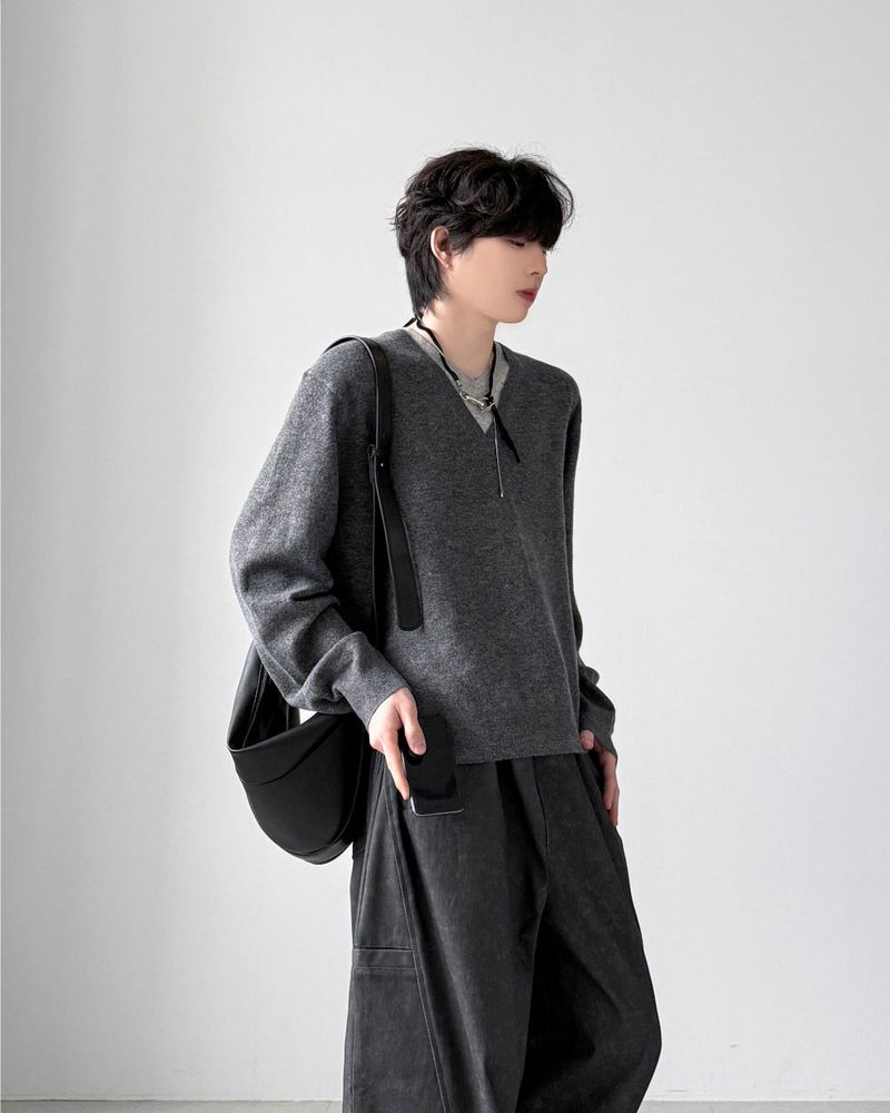 Spin Layered V-Neck Knit