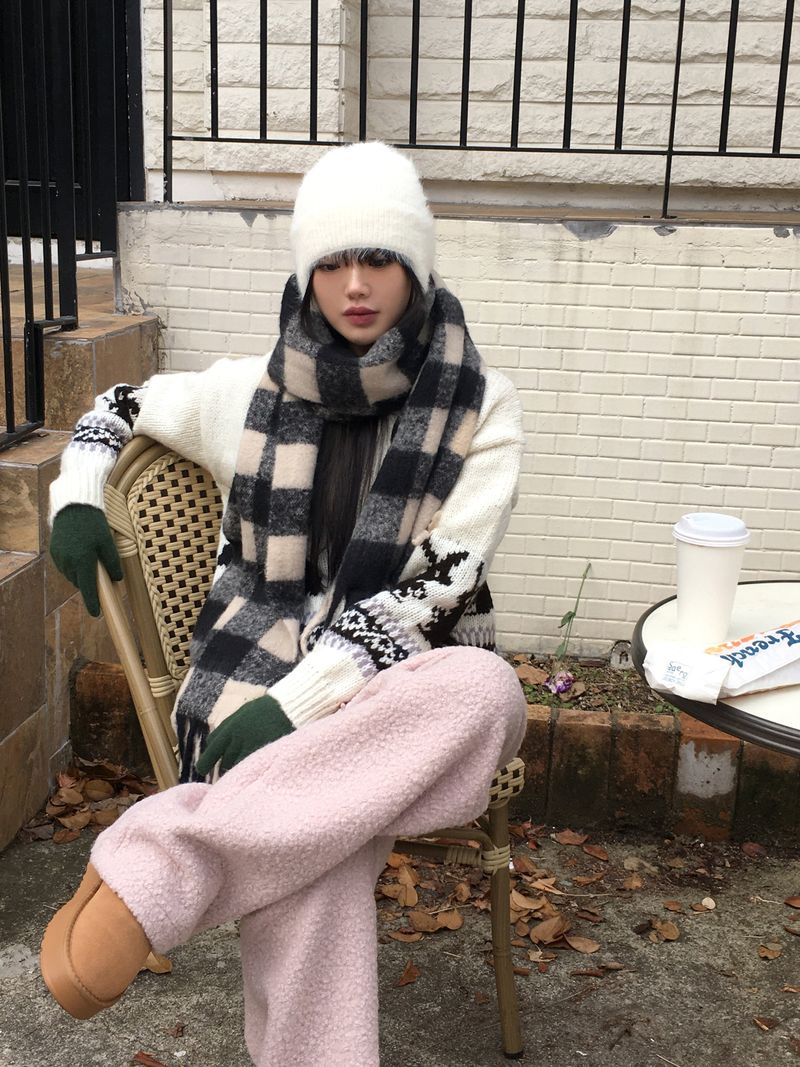 Coing brush check long muffler scarf