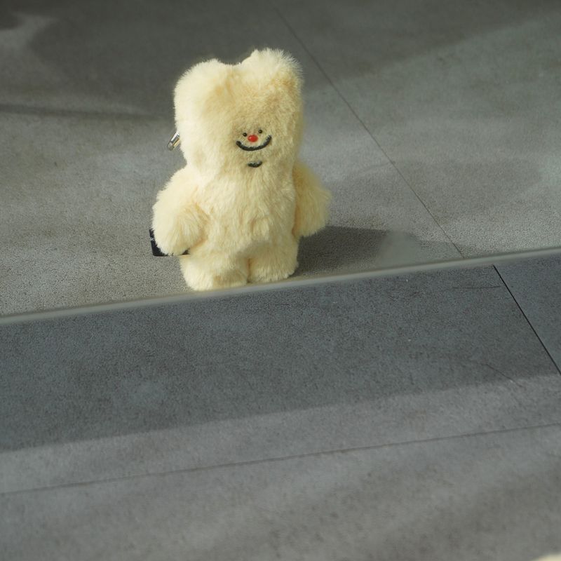 tuteogi yellow doll keyring